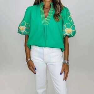 NEW VOY women's the graze top in green